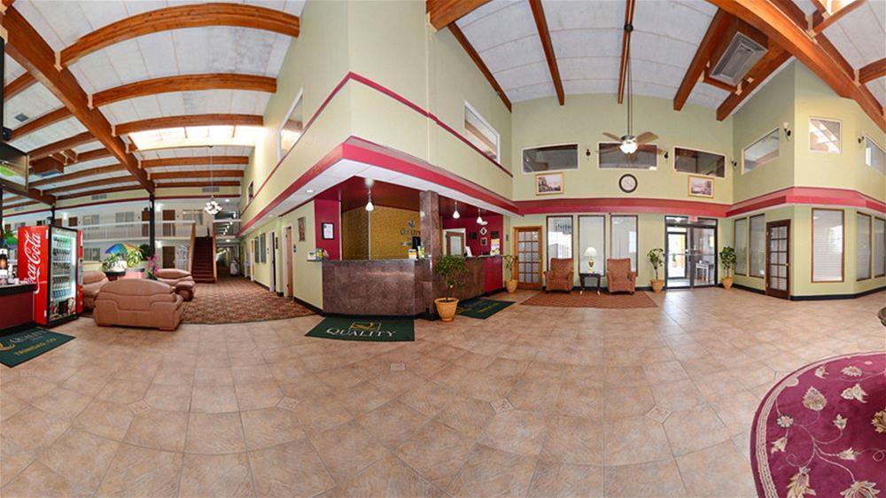 Quality Inn Тринидад Екстериор снимка