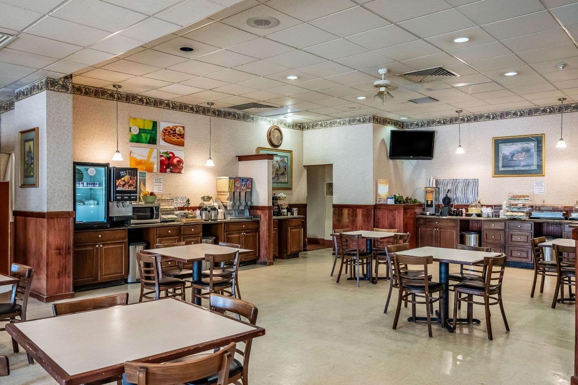 Quality Inn Тринидад Екстериор снимка