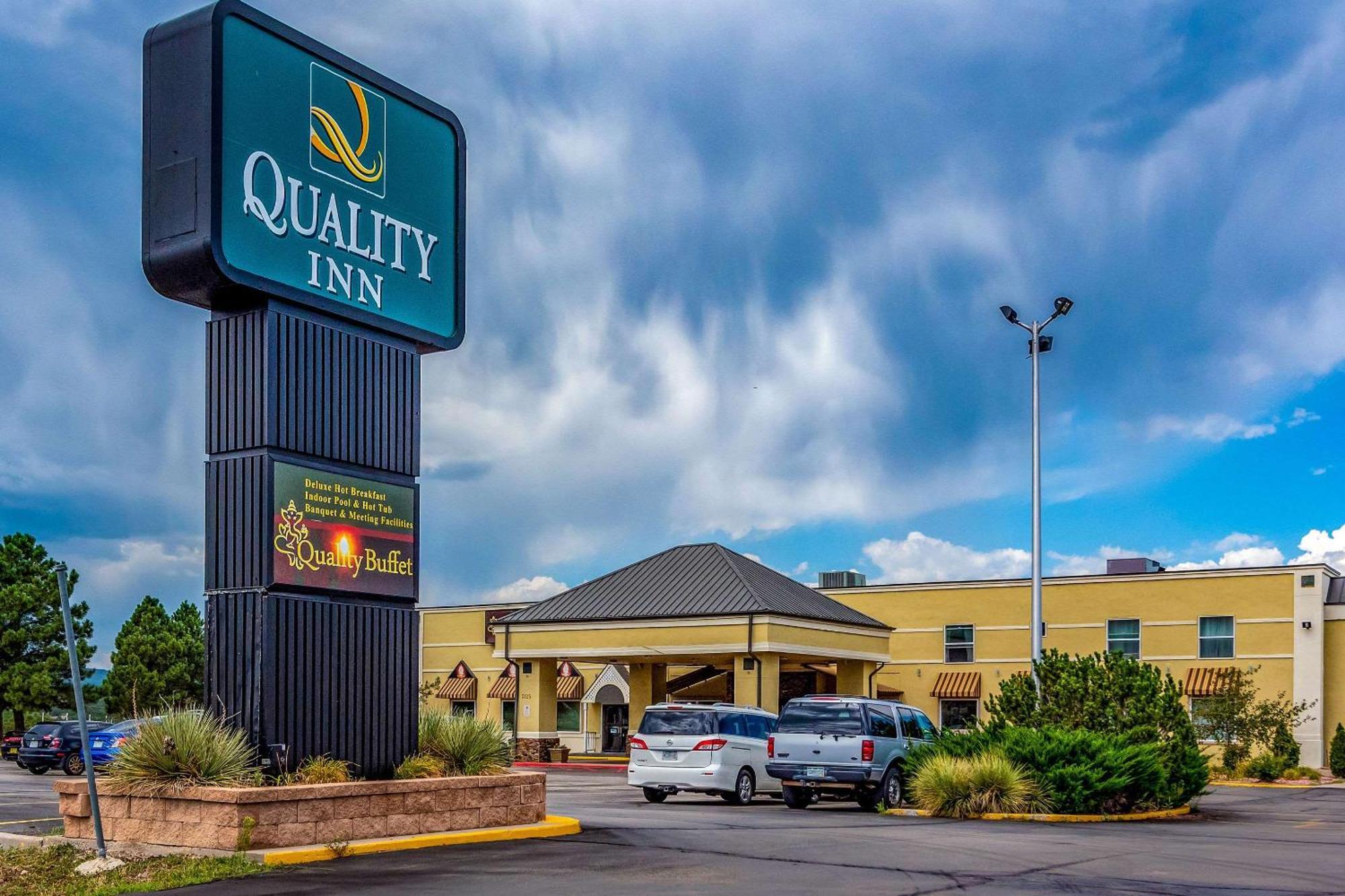 Quality Inn Тринидад Екстериор снимка