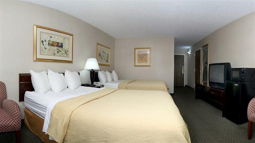 Quality Inn Тринидад Екстериор снимка