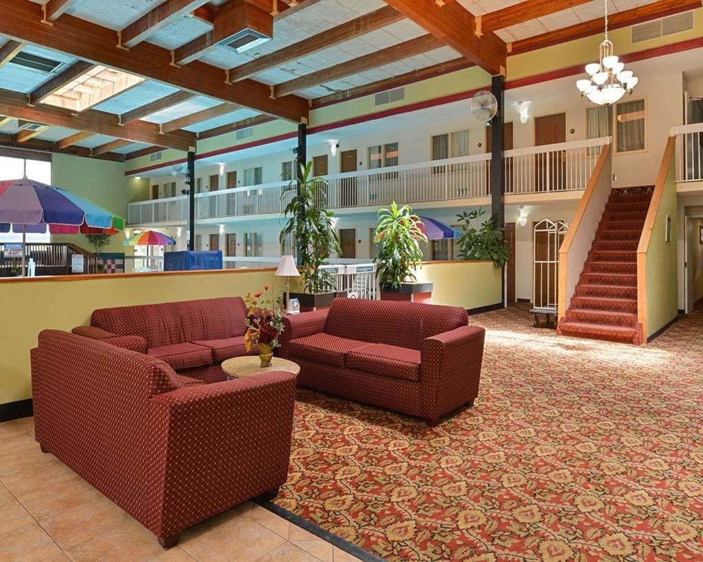Quality Inn Тринидад Интериор снимка