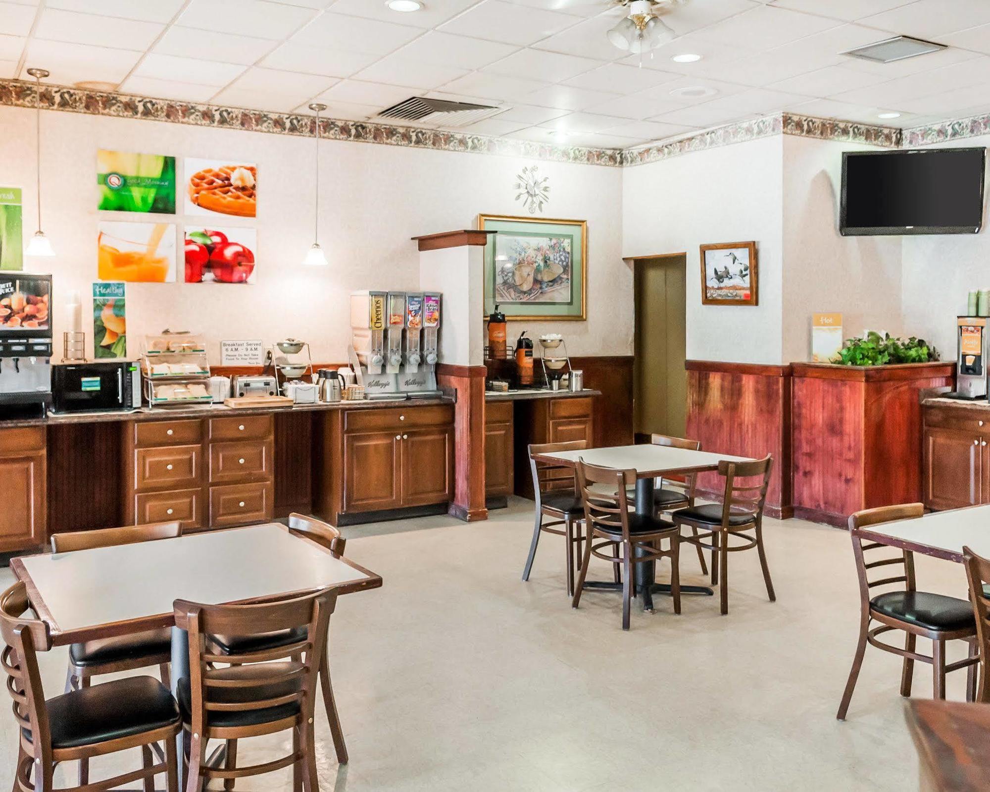 Quality Inn Тринидад Екстериор снимка