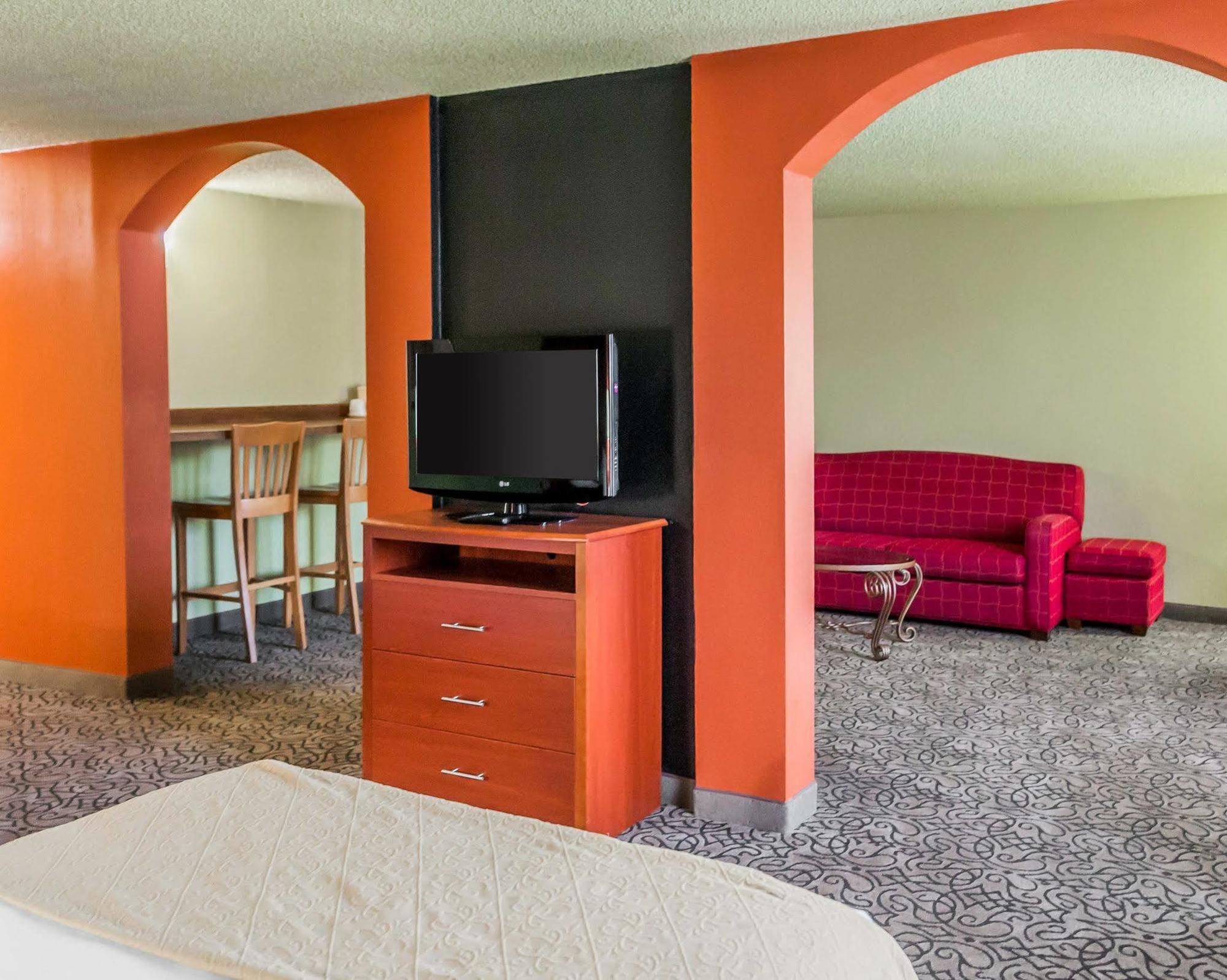 Quality Inn Тринидад Екстериор снимка
